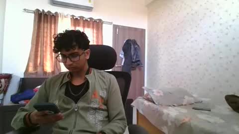 Mask Boy online show from 01-07-26, 04:48