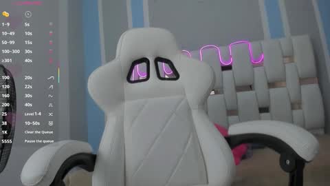 Scarlet  online show from 12-22-25, 07:00