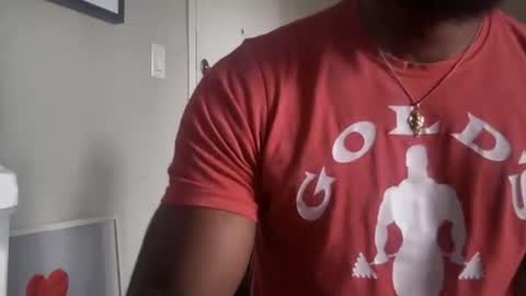 Snapshot of maskedmanblacc chatting on 10-26-25, 06:47 maskedmanblacc online show from 10-26-25, 06:47