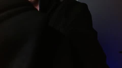 maskguy23 online show from 12-05-25, 03:37