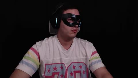 Mask  Briefs online show from 03-08-26, 10:13