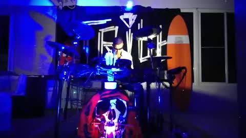 Snapshot of massageartist chatting on 11-01-25, 12:34 HappyZending online show from 11-01-25, 12:34