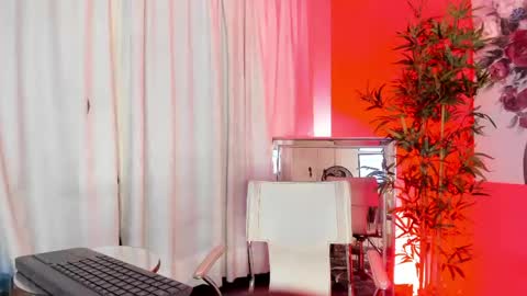 massielhot online show from 04-28-26, 06:57