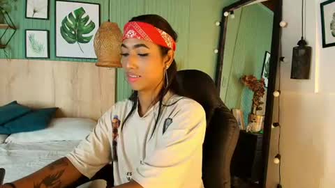 Snapshot of massielhot chatting on 07-27-26, 08:27 massielhot online show from 07-27-26, 08:27