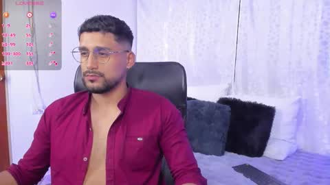 Snapshot of massimo_fenix chatting on 11-05-25, 12:10 Gabriel online show from 11-05-25, 12:10