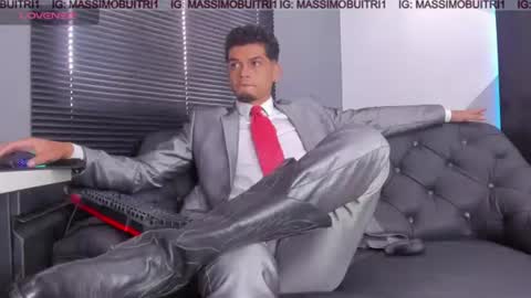 I am Massimo online show from 06-12-26, 01:21