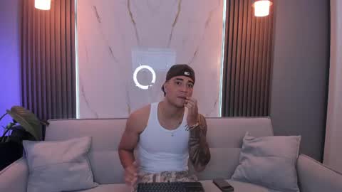 massimo_ross online show from 04-15-26, 10:55