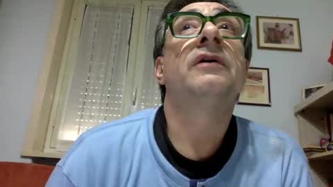 Snapshot of massimoxsempre chatting on 12-02-24, 02:19 massimoxsempre online show from 12-02-24, 02:19