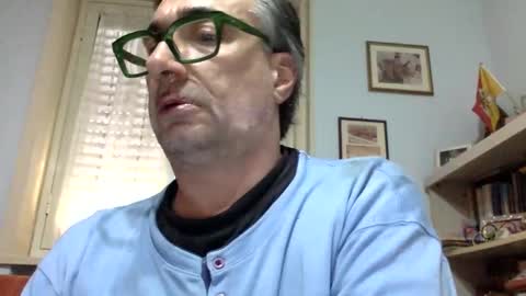 Snapshot of massimoxsempre chatting on 12-04-24, 12:03 massimoxsempre online show from 12-04-24, 12:03