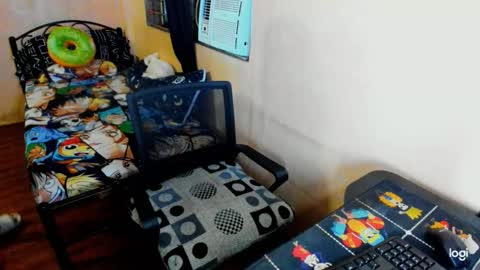 Snapshot of massivecockcum chatting on 11-23-25, 04:29 kimmy online show from 11-23-25, 04:29