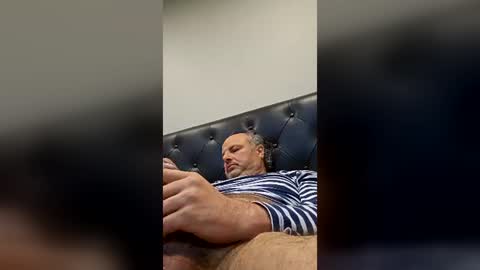 Snapshot of master398 chatting on 07-05-26, 02:35 Erix online show from 07-05-26, 02:35