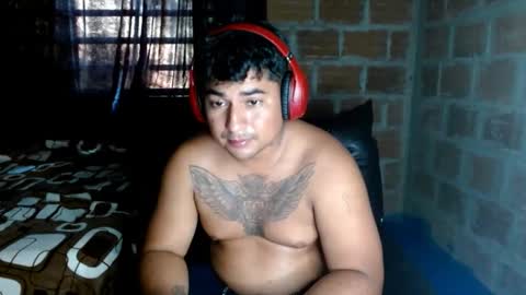 Snapshot of master_aron chatting on 03-20-26, 08:25 master_aron online show from 03-20-26, 08:25