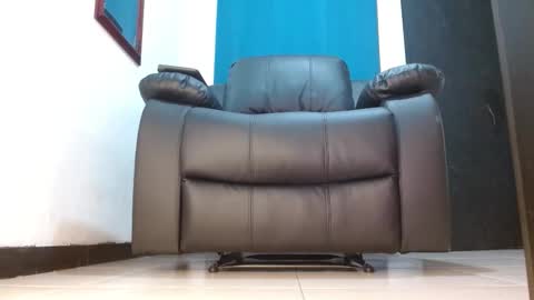 Snapshot of master_melo chatting on 11-08-25, 04:51 master melo online show from 11-08-25, 04:51