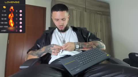 steven  online show from 09-15-25, 01:27