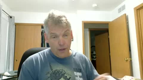 Snapshot of master_thorn chatting on 06-14-26, 06:21 Master Thorn online show from 06-14-26, 06:21
