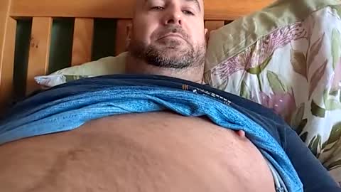 Snapshot of masterclass69er chatting on 12-22-24, 01:11 Bob online show from 12-22-24, 01:11