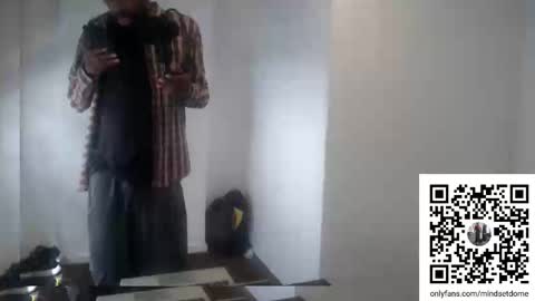 Snapshot of masterdomfuck chatting on 10-26-25, 04:57 Masterdomfuck online show from 10-26-25, 04:57