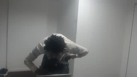 Snapshot of masterdomfuck chatting on 10-31-25, 12:55 Masterdomfuck online show from 10-31-25, 12:55