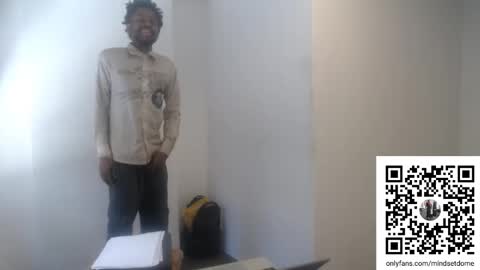 Snapshot of masterdomfuck chatting on 11-08-25, 03:12 Masterdomfuck online show from 11-08-25, 03:12