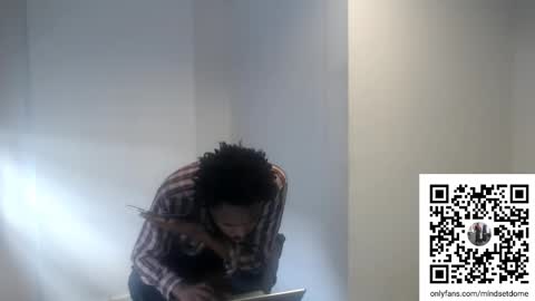 Snapshot of masterdomfuck chatting on 11-10-25, 06:40 Masterdomfuck online show from 11-10-25, 06:40