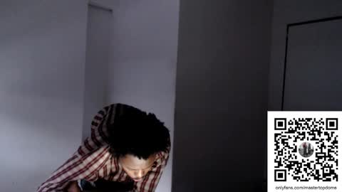 Snapshot of masterdomfuck chatting on 11-26-25, 10:33 Masterdomfuck online show from 11-26-25, 10:33