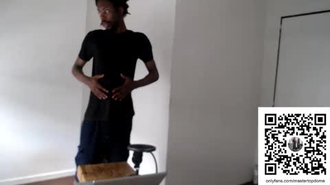 Snapshot of masterdomfuck chatting on 12-03-25, 04:49 Masterdomfuck online show from 12-03-25, 04:49