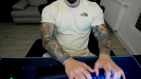 masterkingmuscle online show from 03-04-25, 08:16