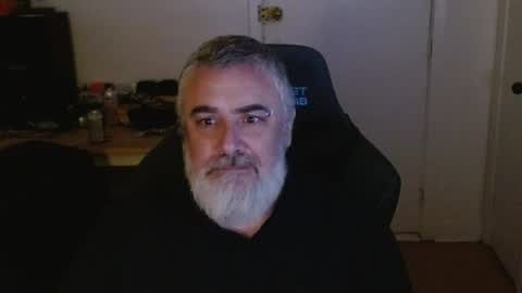 Snapshot of mastermcgirt chatting on 06-13-26, 07:50 Dave online show from 06-13-26, 07:50