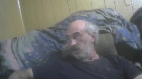 Snapshot of mastermichael24 chatting on 12-18-24, 06:03 mastermichael24 online show from 12-18-24, 06:03