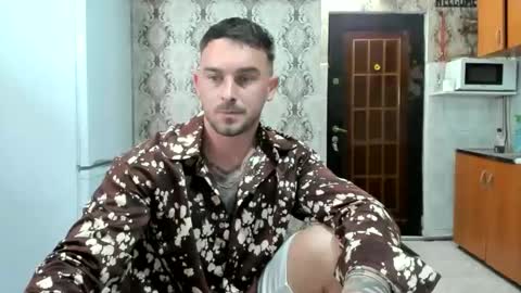 Snapshot of mastermusclejon chatting on 06-04-26, 07:42 Jon online show from 06-04-26, 07:42