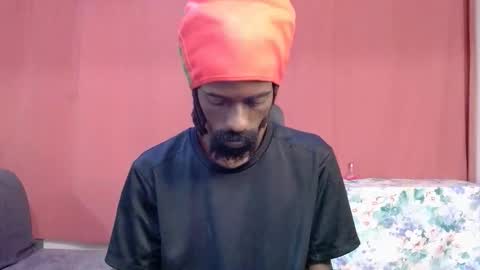 Snapshot of masterr_bate chatting on 09-30-25, 02:49 Marl online show from 09-30-25, 02:49