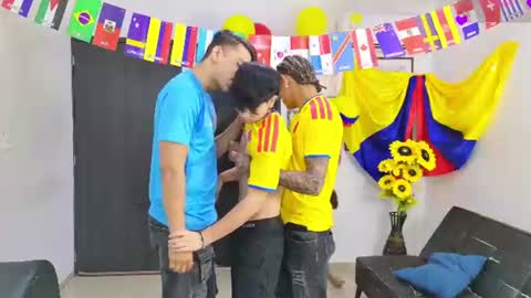 Team Cris Darwin- Fernando- Stiven- David online show from 07-07-26, 11:03