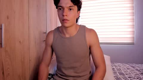 mastrangelo_x online show from 11-25-25, 08:53