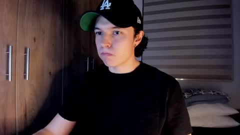 mastrangelo_x online show from 04-17-26, 01:41