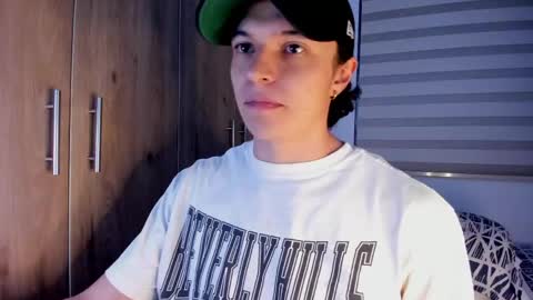 Snapshot of mastrangelo_x chatting on 05-15-26, 03:46 mastrangelo_x online show from 05-15-26, 03:46