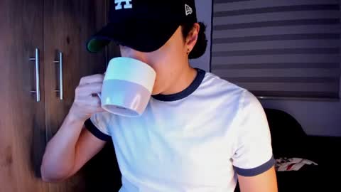 Snapshot of mastrangelo_x chatting on 07-16-26, 03:01 mastrangelo_x online show from 07-16-26, 03:01