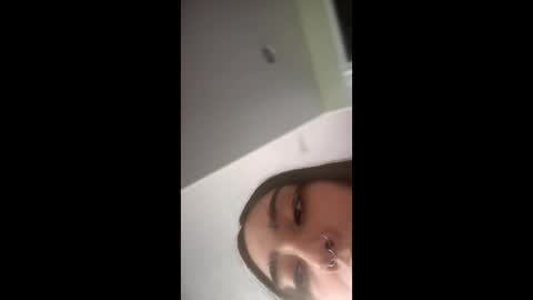 Snapshot of masturbatingmariamiller chatting on 06-03-26, 12:35 masturbatingmariamiller online show from 06-03-26, 12:35