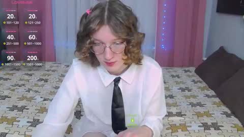 Snapshot of masuzy chatting on 12-15-25, 11:14 Masuzy online show from 12-15-25, 11:14