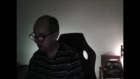 Snapshot of mat11efou chatting on 05-08-26, 02:06 mat11efou online show from 05-08-26, 02:06