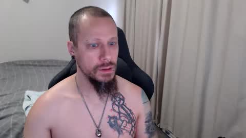 Snapshot of matchy666 chatting on 10-20-25, 06:52 Matchy online show from 10-20-25, 06:52