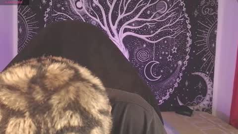 Mateo online show from 09-18-25, 04:03