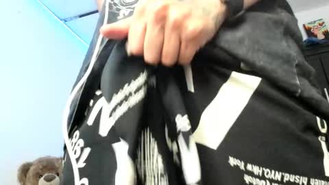 Snapshot of mateo_escobar chatting on 10-16-25, 03:29 mateo_escobar online show from 10-16-25, 03:29