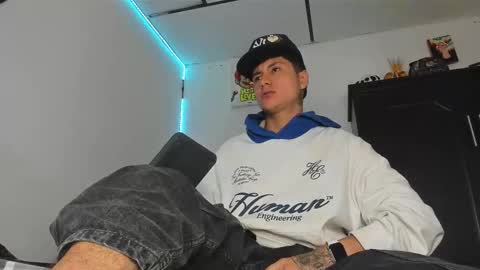 mateo_escobar online show from 03-08-26, 07:23