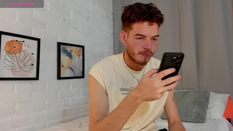 Snapshot of mateo_hunter chatting on 12-21-25, 07:04 MATEO HUNTER online show from 12-21-25, 07:04