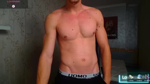 Snapshot of mateobenjamin chatting on 11-10-25, 06:01 MateoBenjamin online show from 11-10-25, 06:01