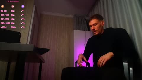 Snapshot of mateobenjamin chatting on 12-14-25, 05:57 MateoBenjamin online show from 12-14-25, 05:57