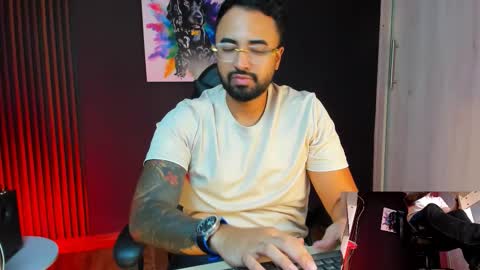 Snapshot of mateobeta chatting on 11-10-25, 11:37 mate online show from 11-10-25, 11:37