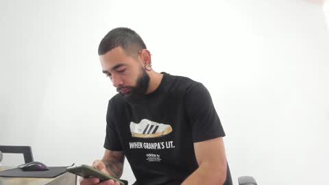 Matheus     online show from 01-31-25, 03:44