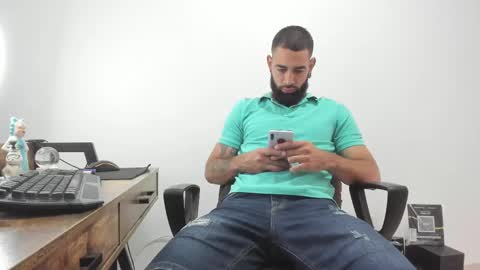 Matheus     online show from 02-11-25, 05:18