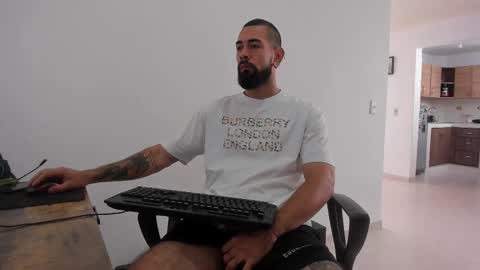 Matheus     online show from 09-15-25, 03:01